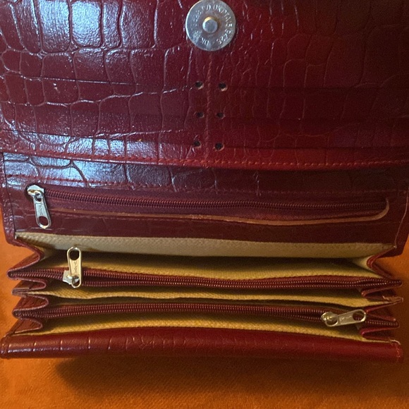 Wallet - Picture 7 of 9